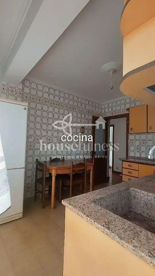 Küche von Wohnung zum Verkauf in Cedeira mit Terrasse, Abstellraum und Möbliert