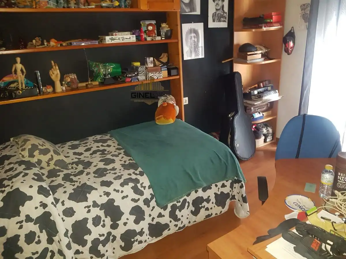Dormitori de Casa o xalet en venda en Jaén amb Aire condicionat, Calefacció i Terrassa