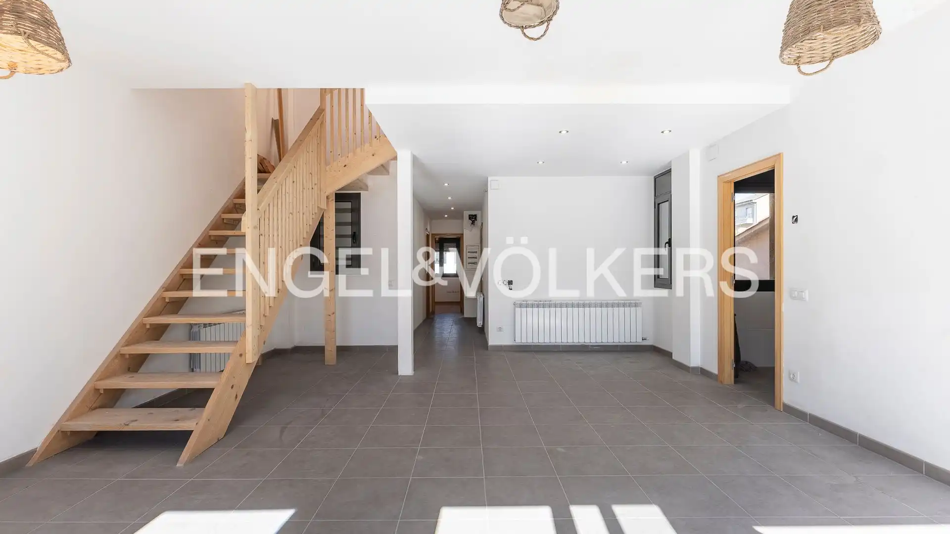 Dúplex en venta en Torelló con Calefacción, Terraza y Balcón