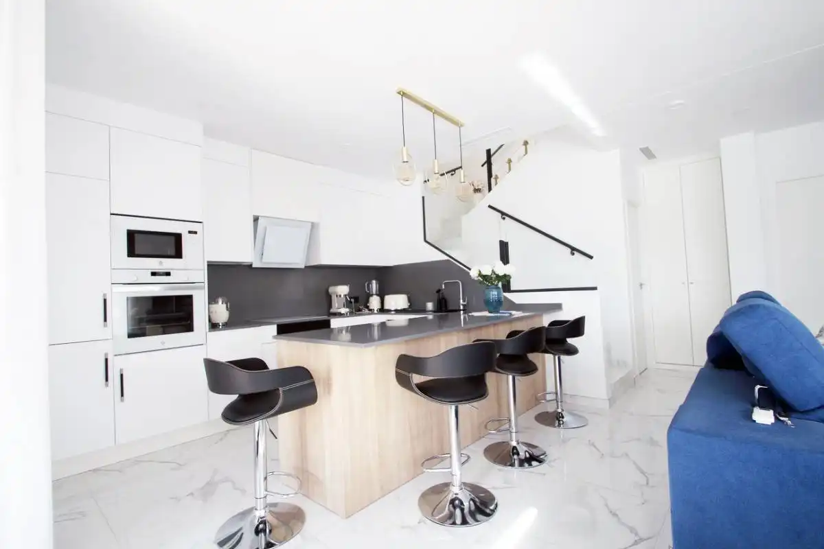 Villa avec piscine à vendre à Av. CircunvalaciÃ³n, imagen 3