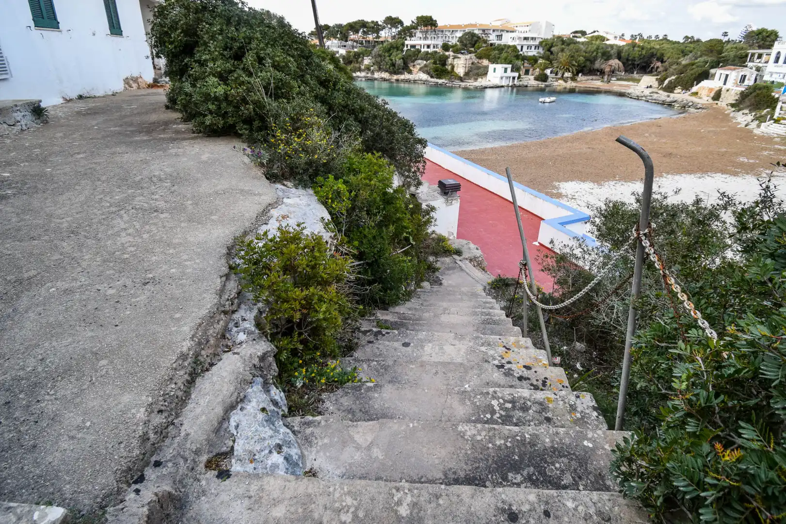 Außenansicht von Wohnungen zum Verkauf in Ciutadella de Menorca mit Terrasse