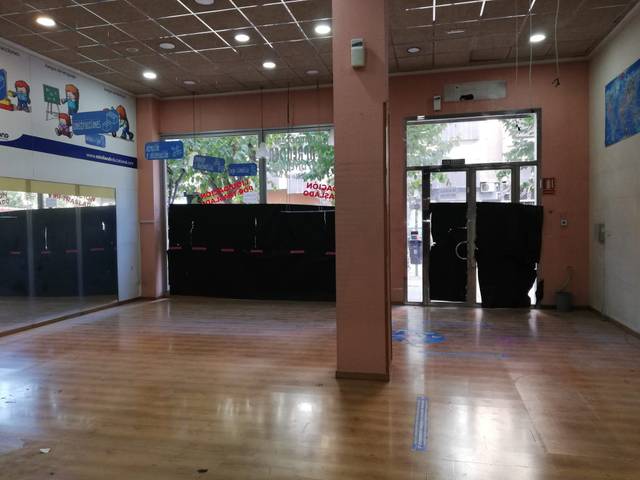 Local comercial en Alquiler en El Carmen
