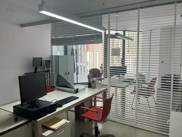 Oficina de lloguer en Mollerussa amb Aire condicionat, Calefacció i Moblat