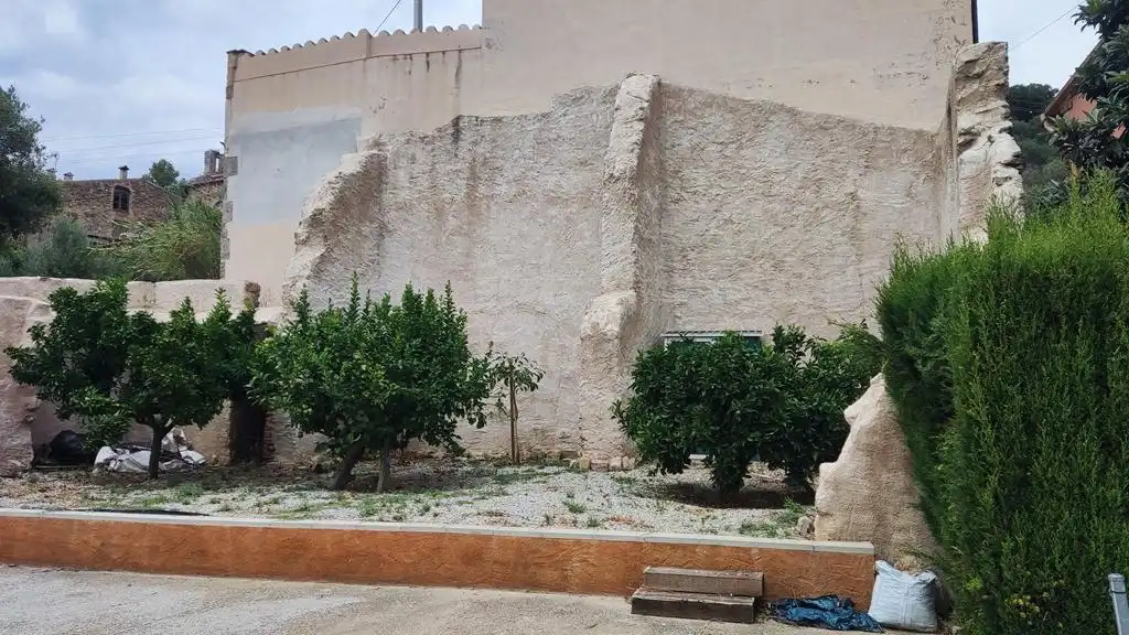 Vista exterior de Casa o xalet en venda en Masarac i Vilarnadal amb Aire condicionat, Calefacció i Jardí privat