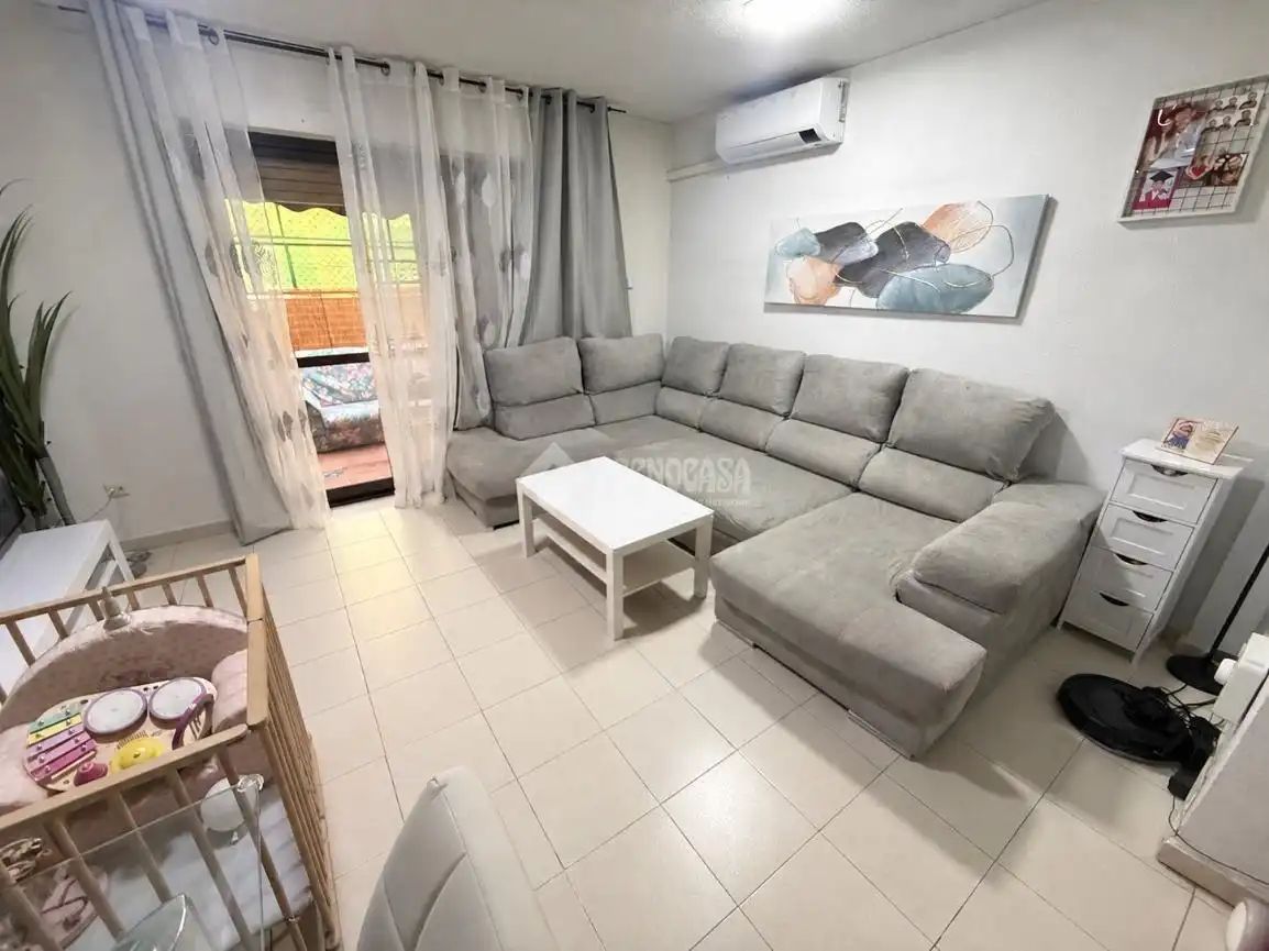 Living room of Detached homes for sale in Madrid  with Air Conditioner, Heating and Private garden