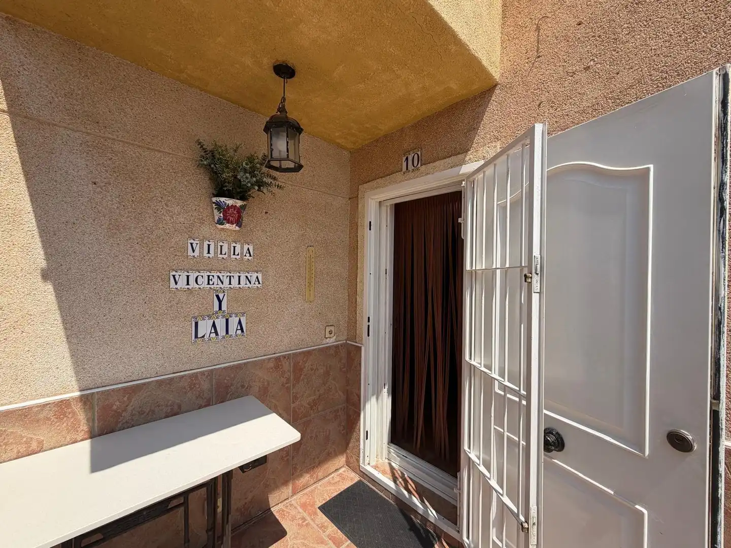 Casa adosada en venta en Torrevieja con Jardín privado, Terraza y Trastero