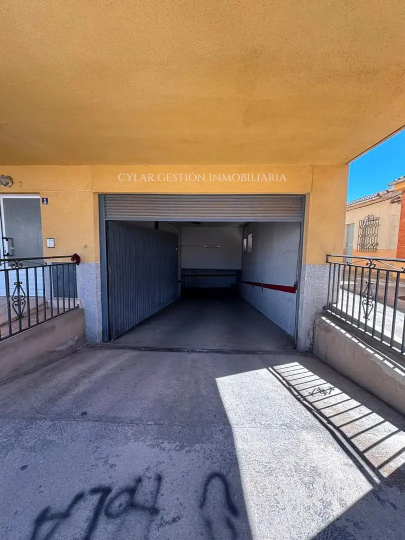 Parking de Ático en venta en Mozárbez con Calefacción, Terraza y Balcón