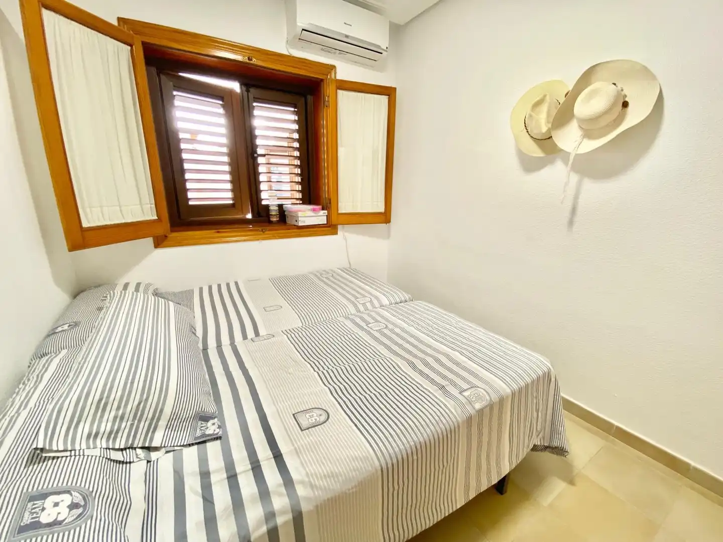 Habitación de Casa o chalet de alquiler en Pilar de la Horadada con Aire acondicionado, Calefacción y Amueblado