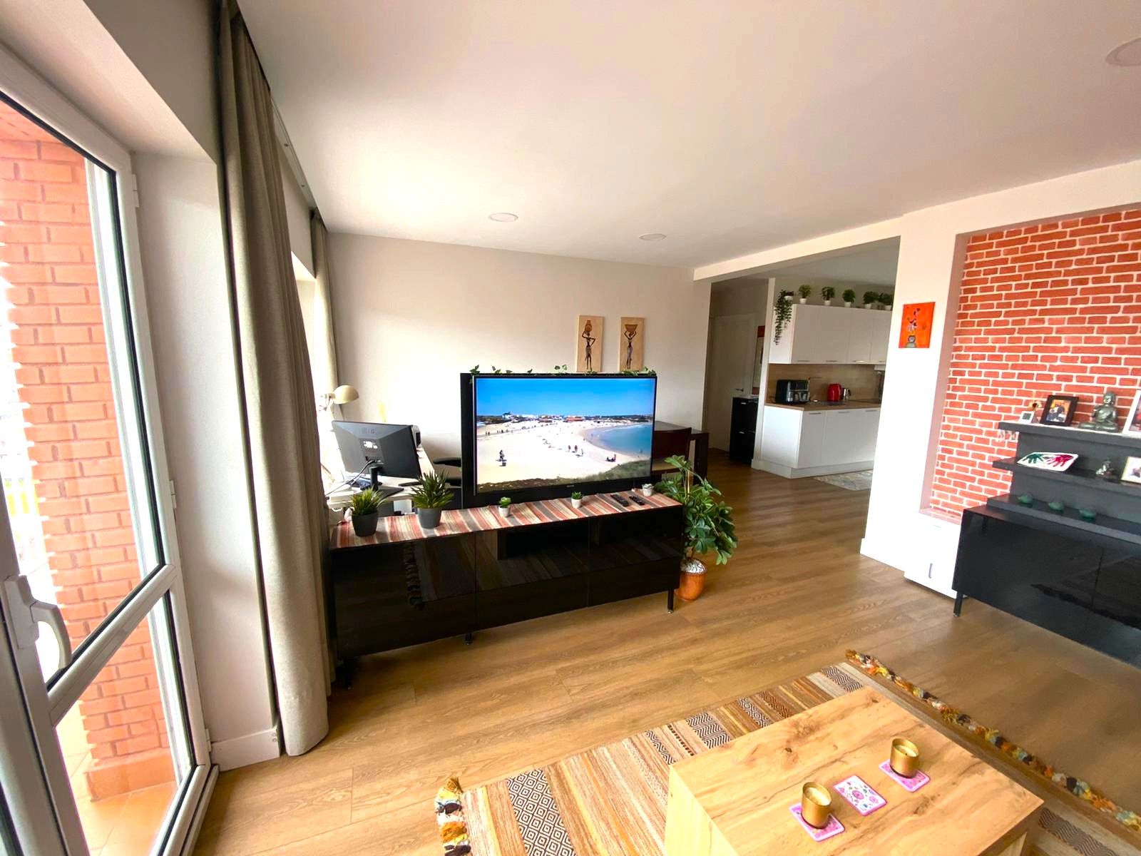 Living room of Flat for sale in Castro-Urdiales  with Heating, Terrace and Oven