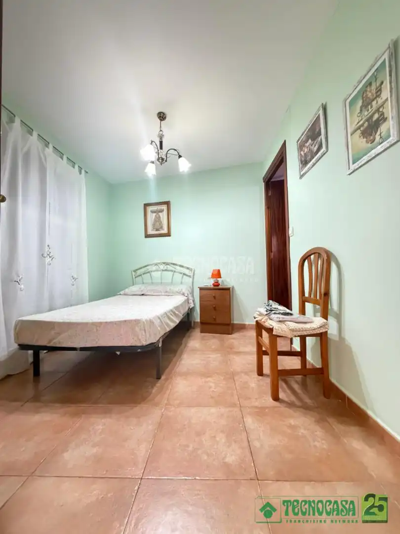 Habitación de Casa adosada en venta en Santa Cruz de la Zarza con Aire acondicionado y Terraza