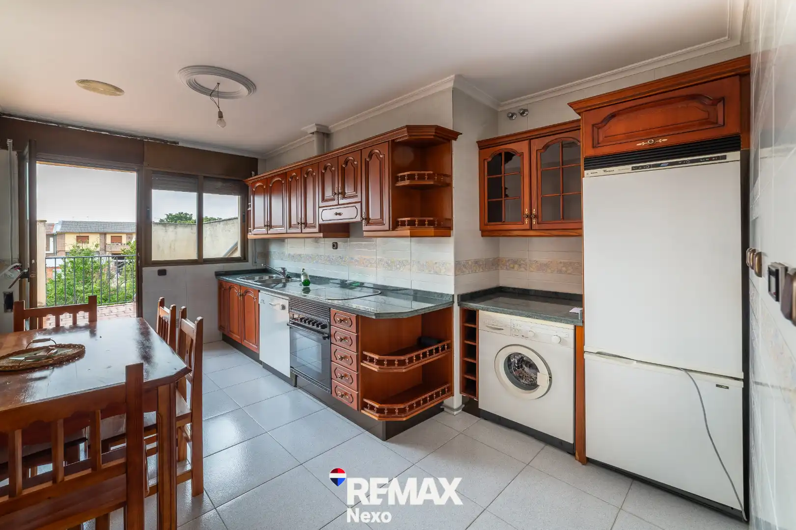 Cocina de Casa adosada en venta en Villaverde de Íscar con Aire acondicionado, Calefacción y Jardín privado