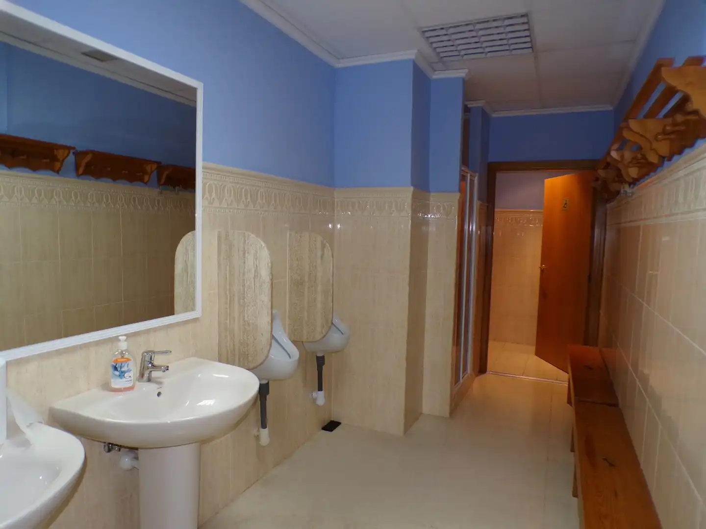 Bathroom of Office for sale in Valencia  with Air Conditioner, Heating and Internet
