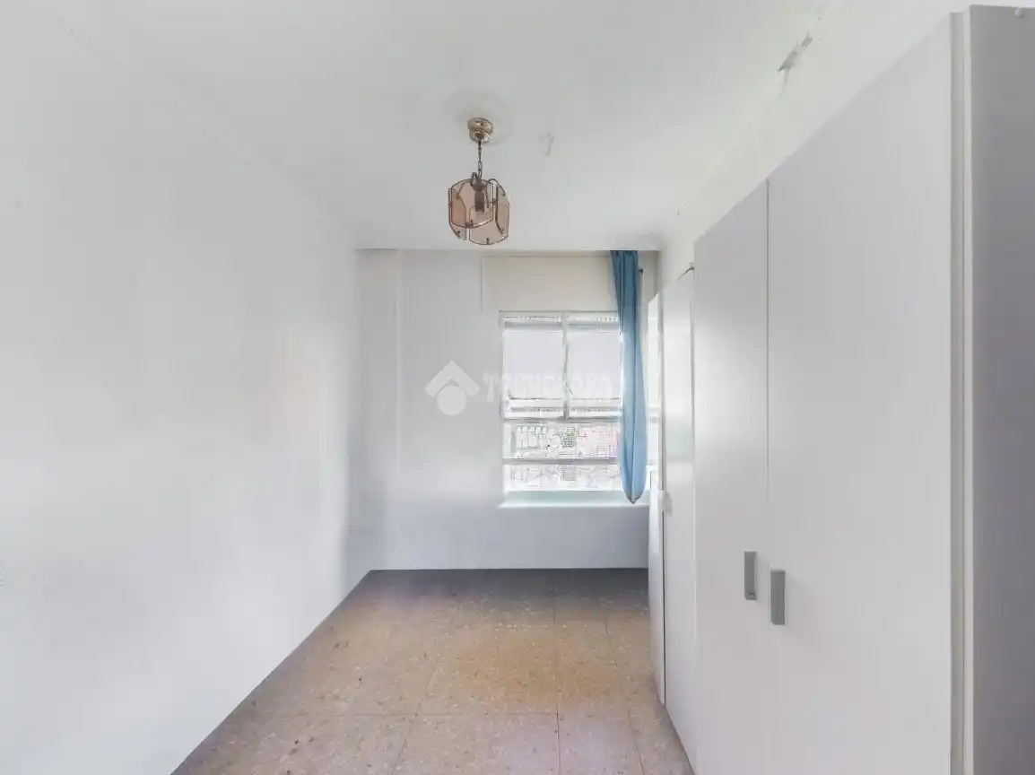 Habitación de Piso en venta en Leganés con Calefacción