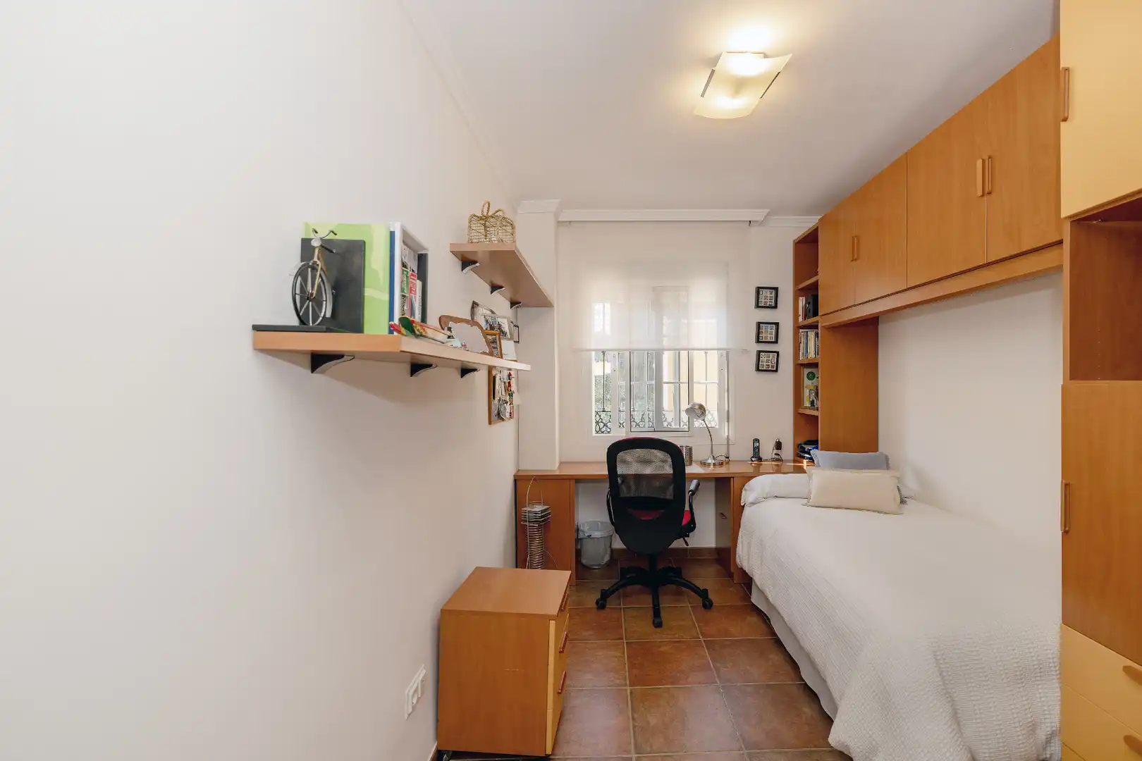 Bedroom of Houses for sale in Málaga  with Air Conditioner, Heating and Private garden