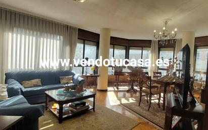 Sala d'estar de Pis en venda en Pontevedra Capital 