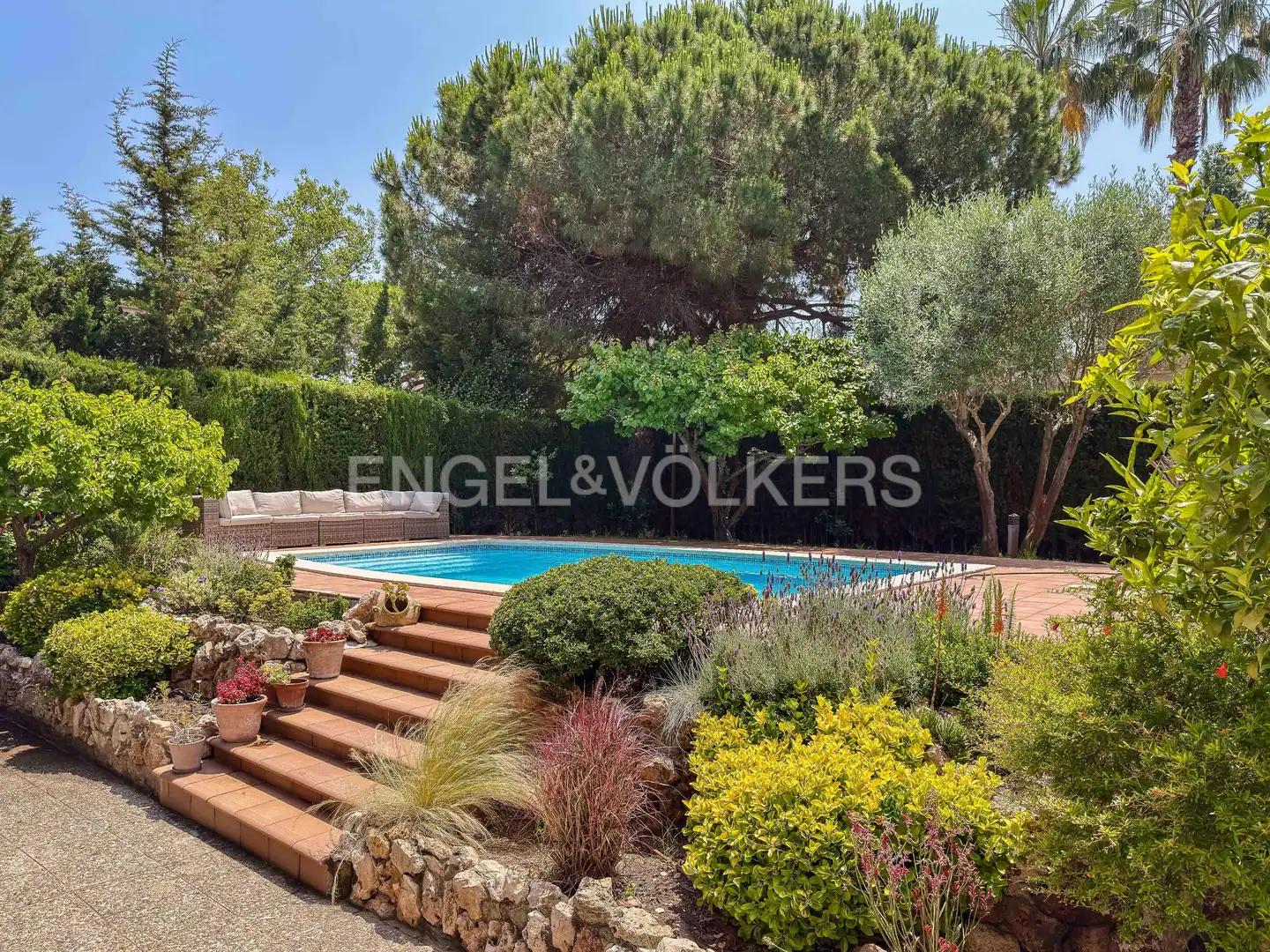 Swimming pool of Houses for sale in Gavà  with Air Conditioner, Heating and Private garden