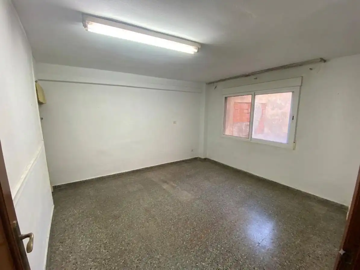 Flat for sale in Mislata  with Air Conditioner and Balcony