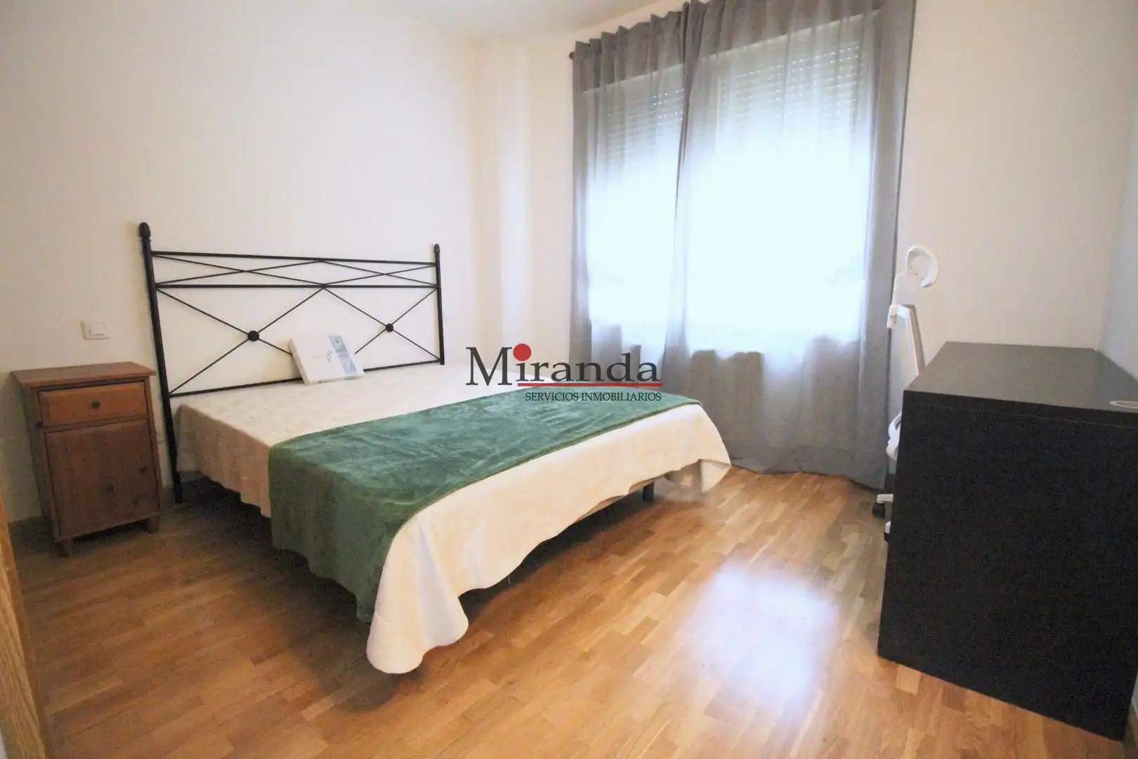 Habitación de Piso de alquiler en Alcorcón con Aire acondicionado, Calefacción y Parquet
