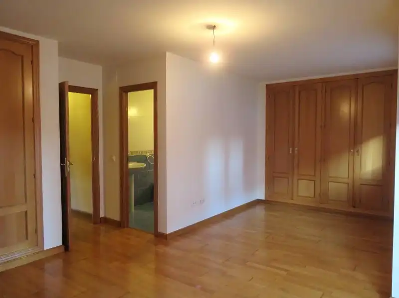 Habitación de Casa o chalet en venta en Chozas de Abajo con Calefacción, Jardín privado y Trastero