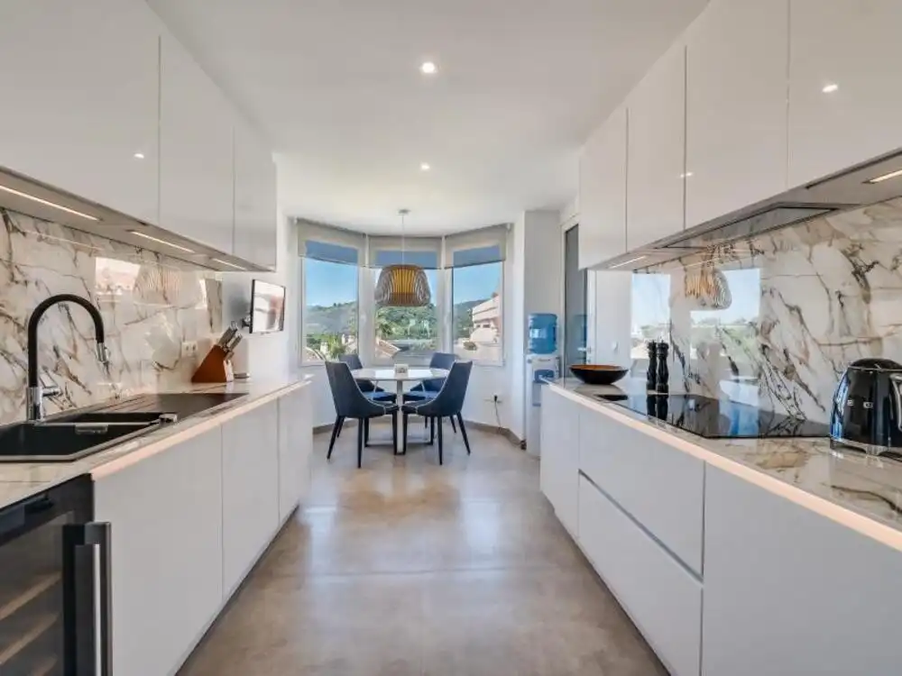 Penthouse mit Pool zur Miete in Nueva Andalucía, imagen 21