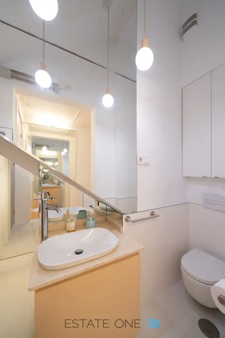 Ground floor for rent in Calle de Lope de Vega, Cortes - Huertas
