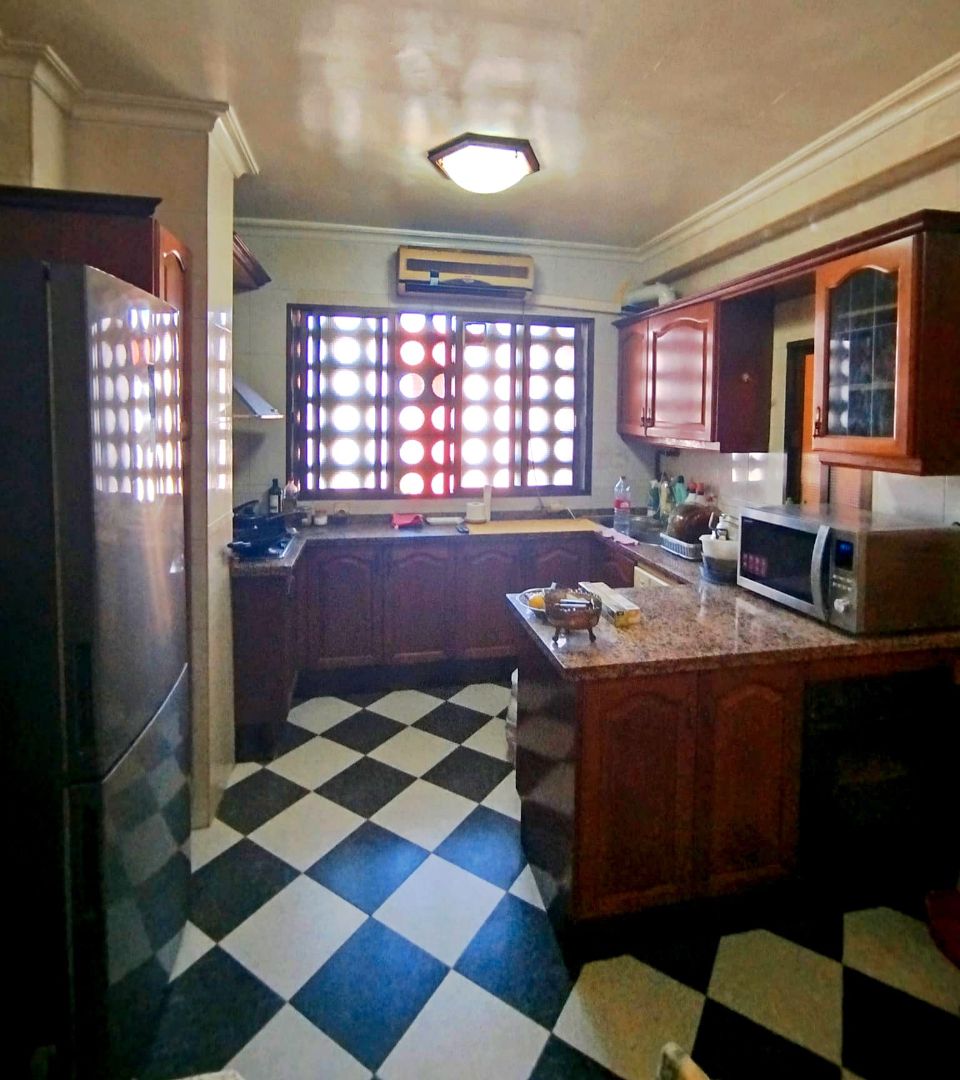 Cocina de Piso en venta en  Sevilla Capital con Aire acondicionado y Terraza