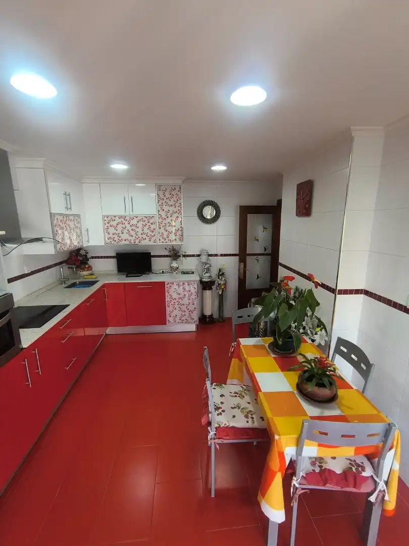Cuina de Pis en venda en Portugalete amb Moblat, Forn i Rentadora