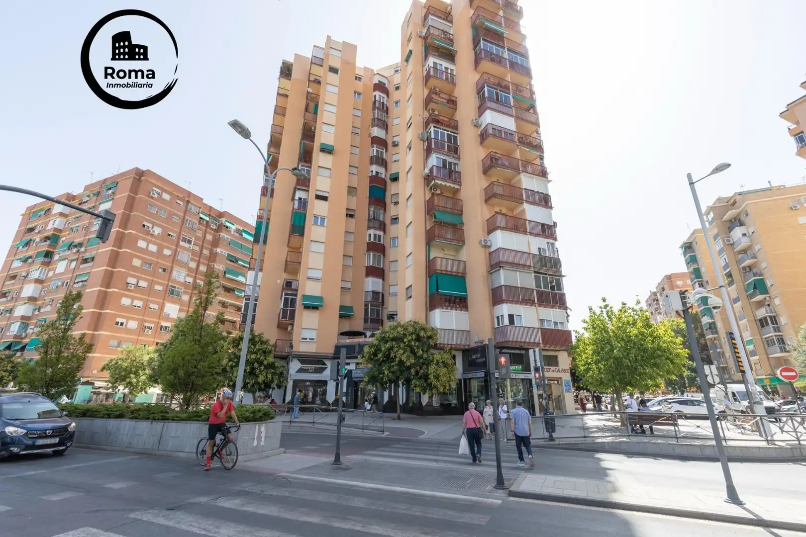 Vista exterior de Piso en venta en Granada con Terraza, Amueblado y Balcón