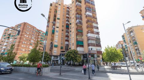 Foto 3 de Piso en venta en Avenida de América, S/n, Cervantes, Granada Capital