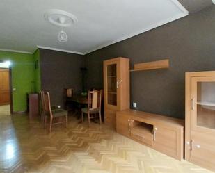 Living room of Flat for sale in Valladolid Capital  with Heating and Terrace