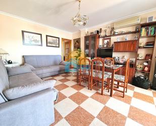 Sala d'estar de Àtic en venda en Punta Umbría amb Aire condicionat i Terrassa