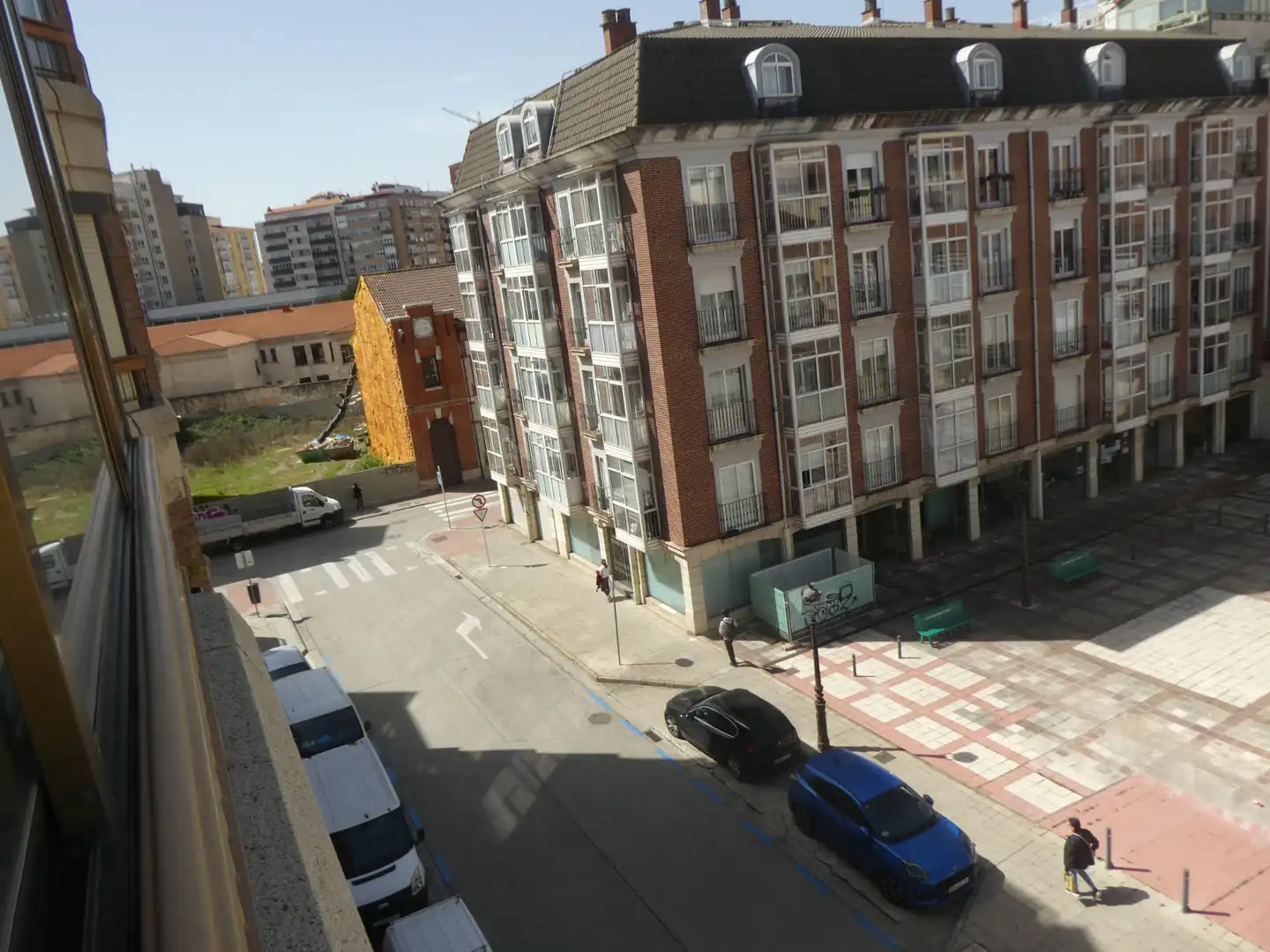 Vista exterior de Piso en venta en Burgos con Terraza y Amueblado