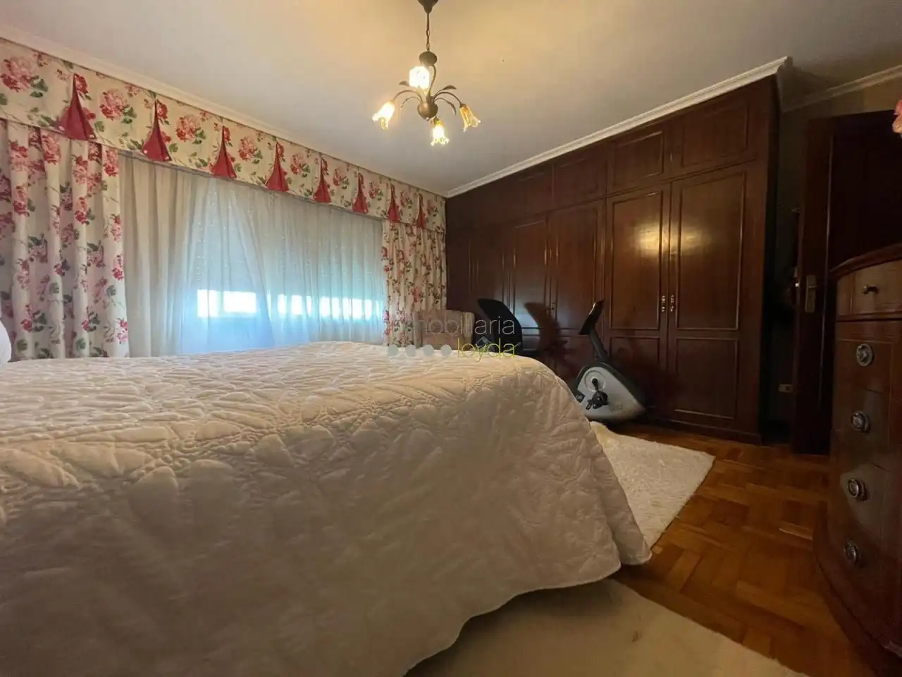 Habitación de Casa o chalet en venta en Vigo  con Jardín privado, Parquet y Terraza
