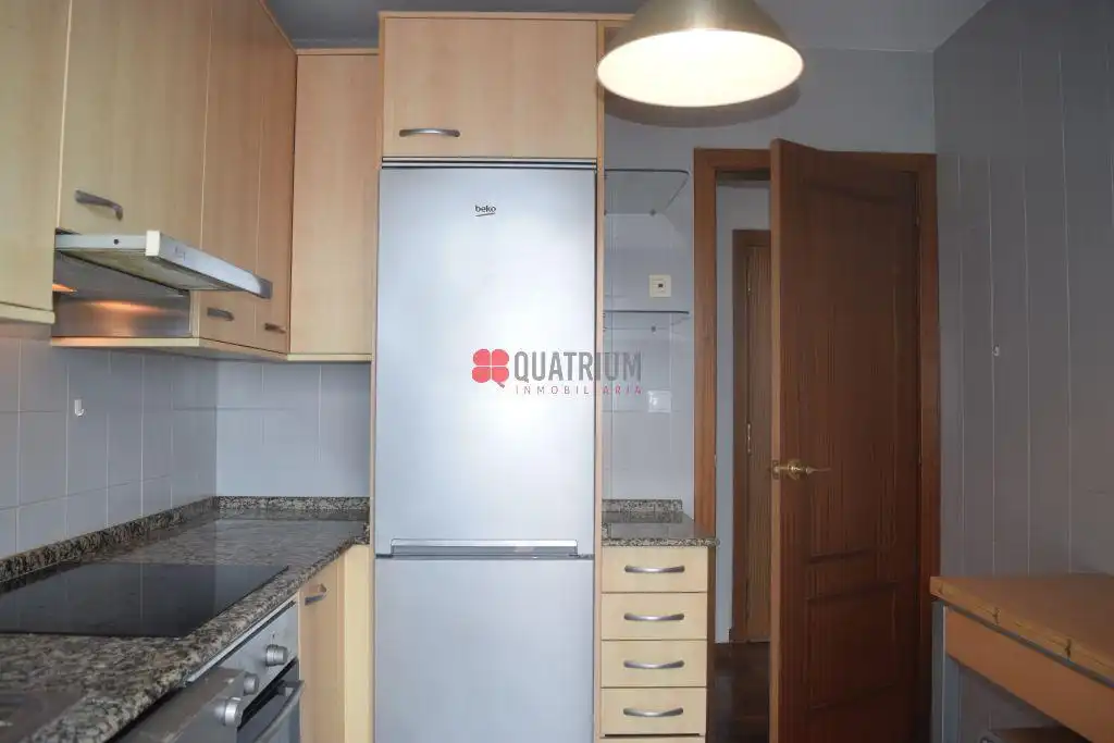 Cuina de Dúplex en venda en A Coruña Capital  amb Calefacció i Traster