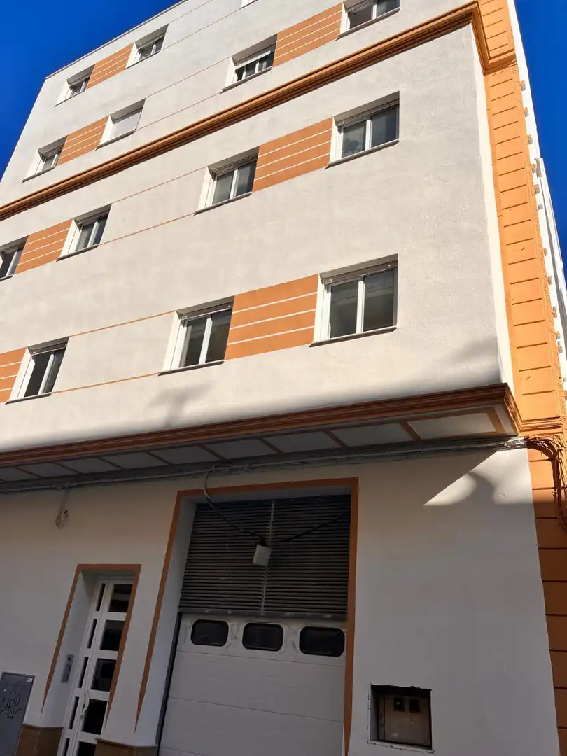 Vista exterior de Local en venta en Gandia