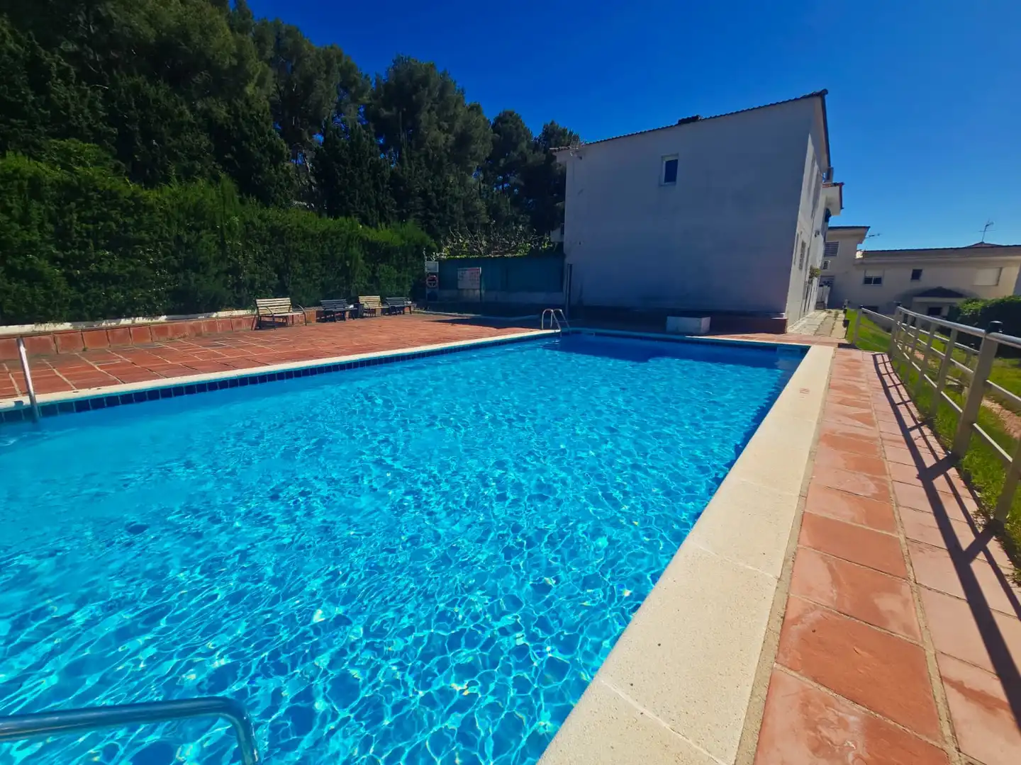 Piscina de Casa adosada en venda en Salou amb Jardí privat, Balcó i Piscina comunitària