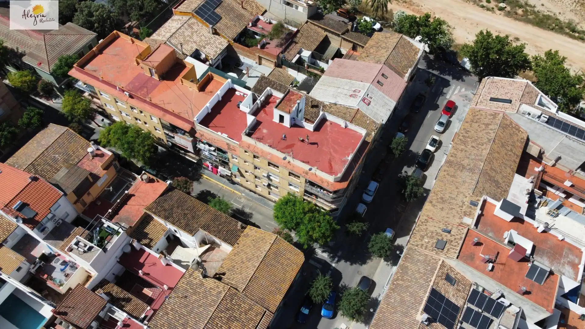 Vista exterior de Ático en venta en Picanya con Calefacción, Terraza y Balcón