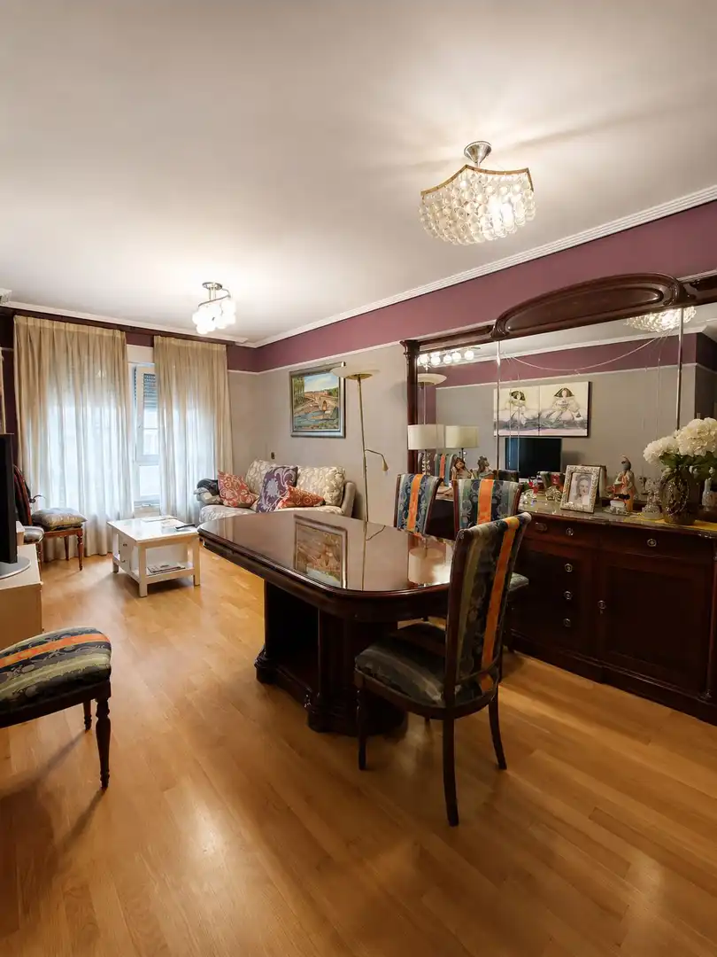 Sala d'estar de Pis en venda en León Capital  amb Calefacció i Terrassa