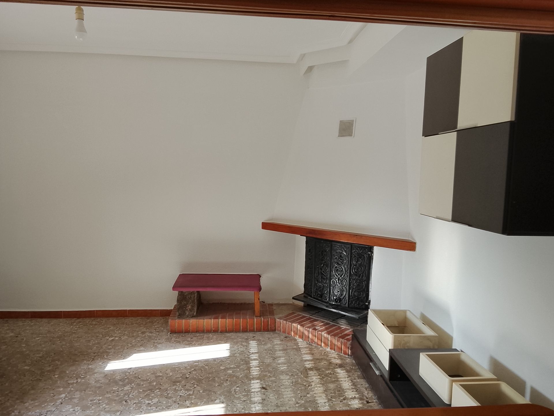 Sala d'estar de Apartament en venda en Madrigal de la Vera amb Traster