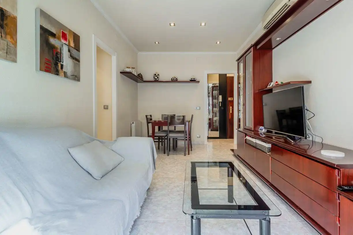 Sala d'estar de Apartament en venda en Sant Joan Despí amb Aire condicionat