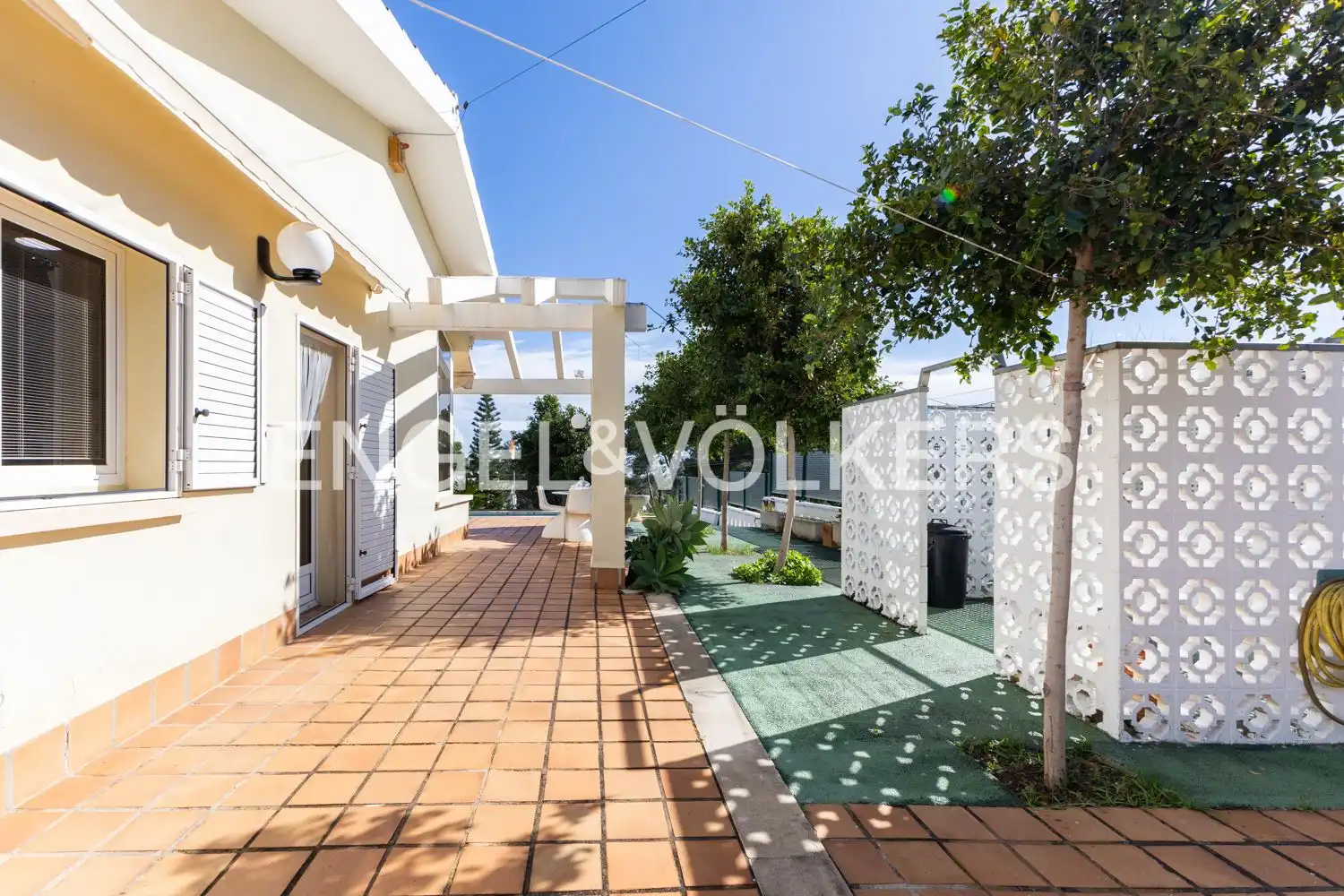 Vista exterior de Finca rústica en venta en Benicasim / Benicàssim con Calefacción, Jardín privado y Terraza