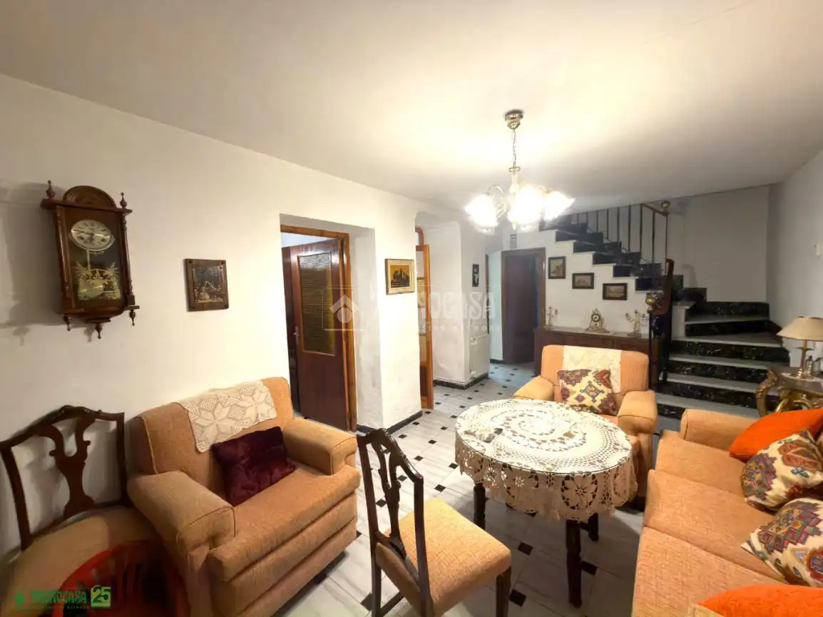 Sala de estar de Casa adosada en venta en Huerta de Valdecarábanos con Calefacción y Terraza