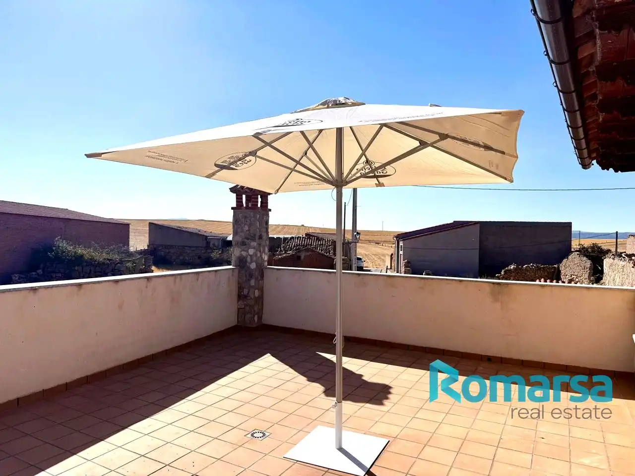 Country homes for rent in Doña Juanita, Gemuño