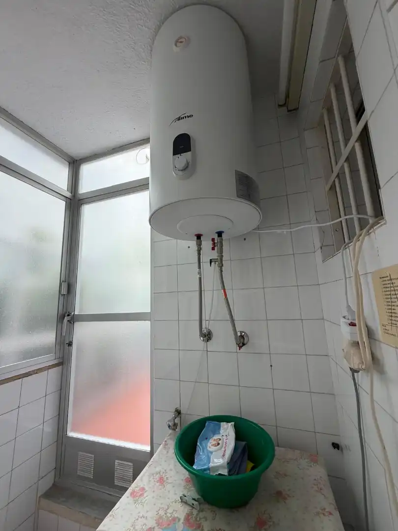 Bathroom of Flat for rent in Jaén  with Air Conditioner, Terrace and Furnished