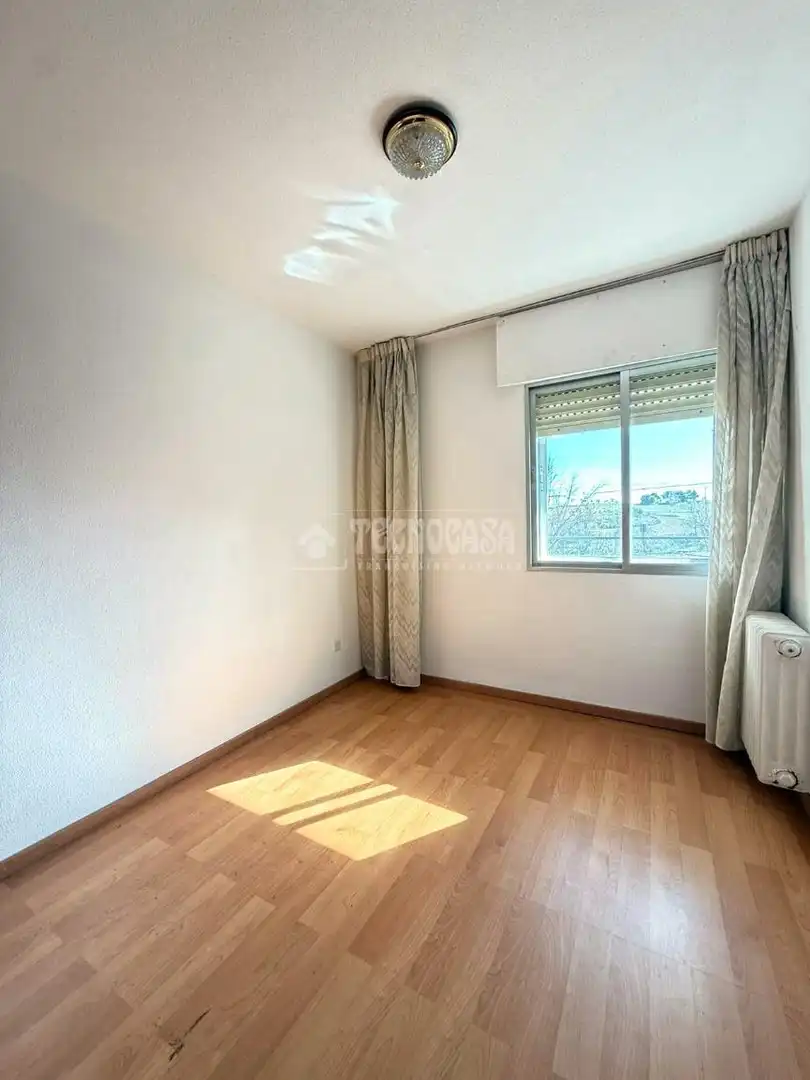Bedroom of Flat for sale in Móstoles  with Heating, Terrace and Storage room