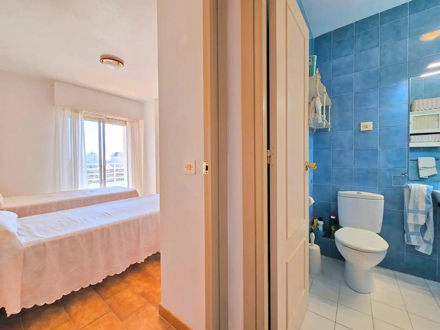Baño de Piso en venta en La Manga del Mar Menor con Terraza y Piscina comunitaria