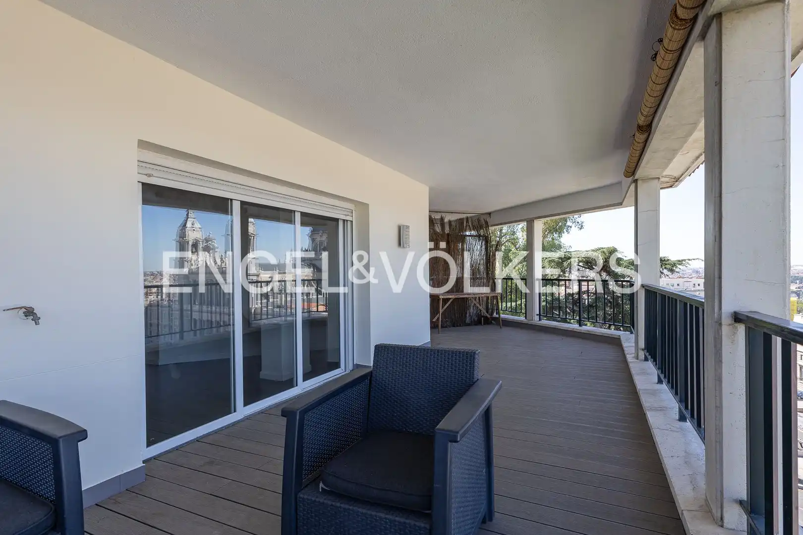 Terrace of Flat for rent in Madrid  with Air Conditioner, Heating and Parquet flooring
