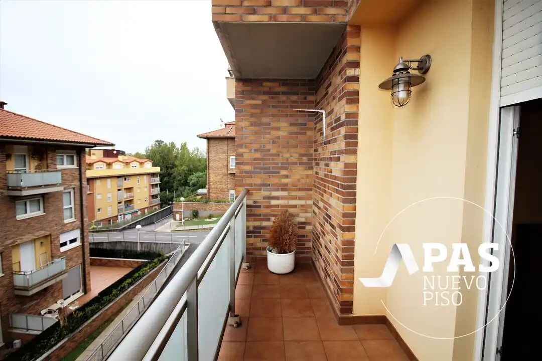 Terraza de Piso en venta en Entrambasaguas, Cantabria