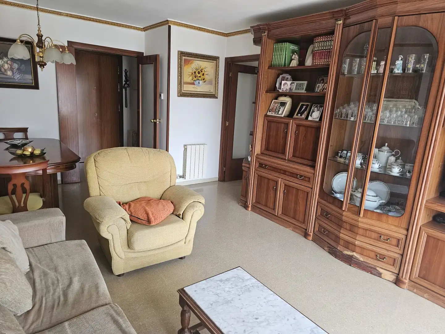 Sala d'estar de Pis en venda en Sant Andreu de la Barca amb Aire condicionat, Calefacció i Moblat