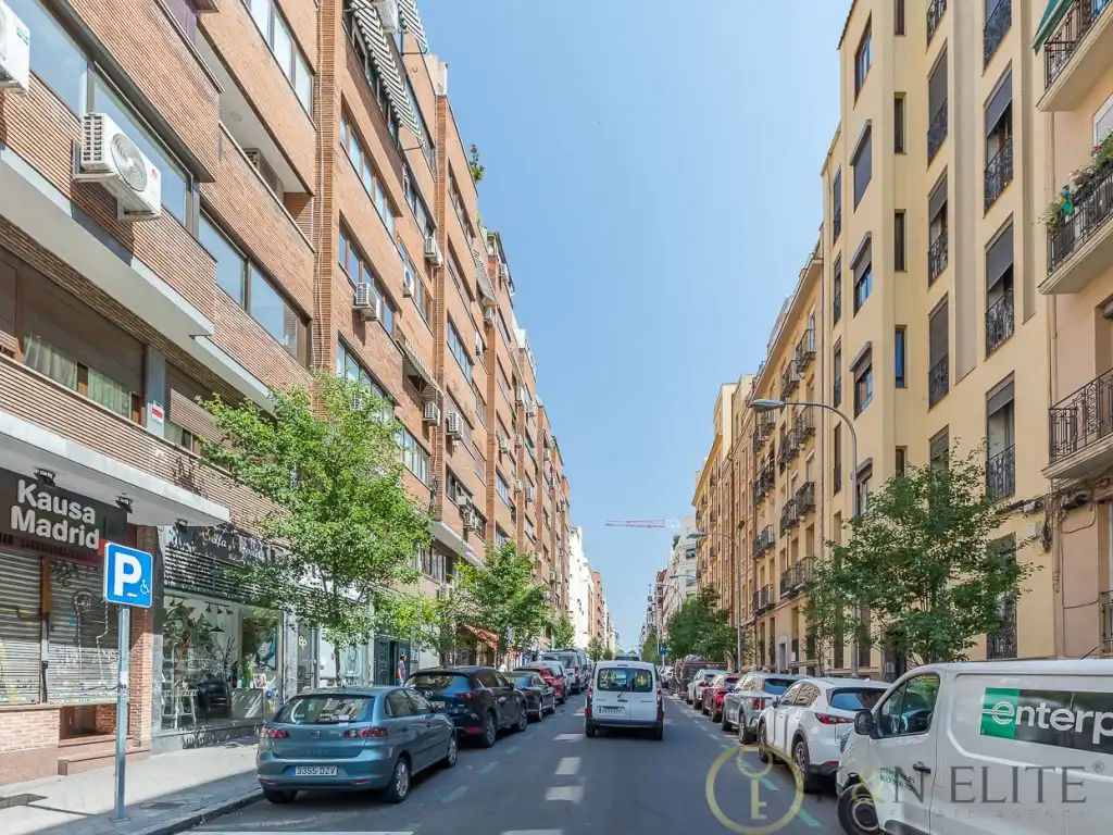 Piso con ascensor en venta en Calle Alonso Cano, imagen 30